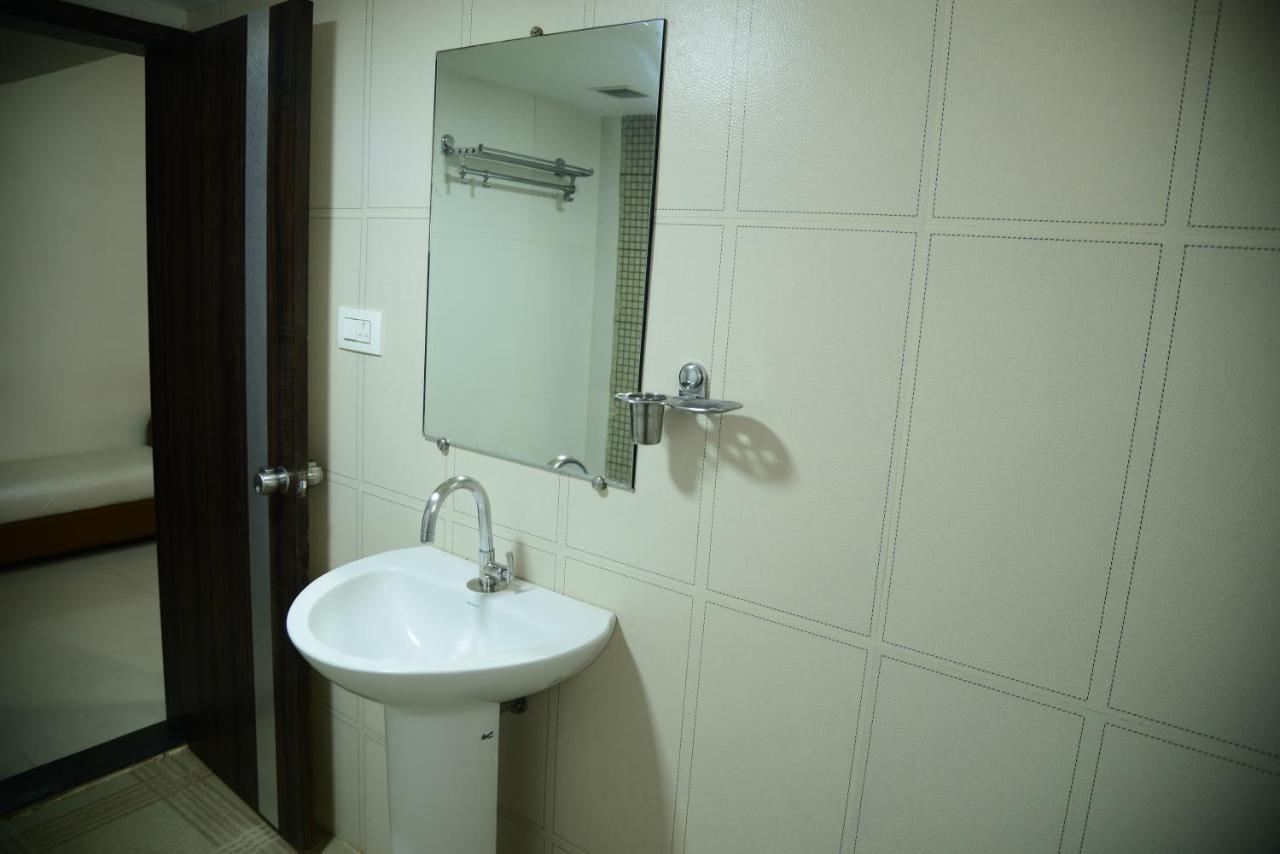 Miles Inn Hotel Hassan Zewnętrze zdjęcie